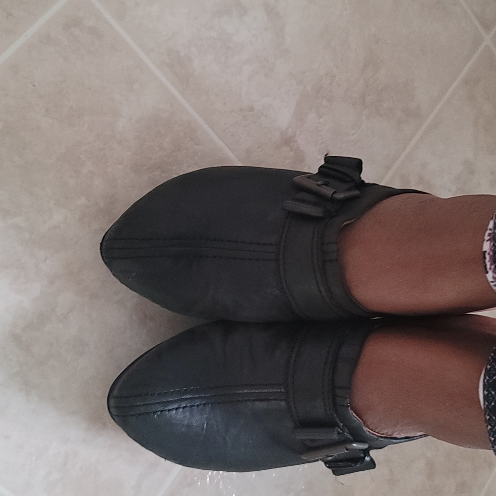 Comfy Clogs - image 1